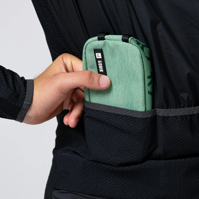Gobik Cell Phone Case Unisex ESSENTIAL 2.0 - Hedge Green