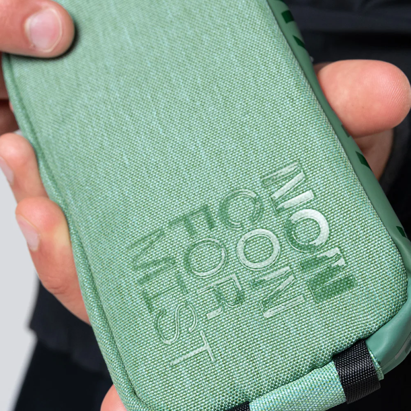 Gobik Cell Phone Case Unisex ESSENTIAL 2.0 - Hedge Green