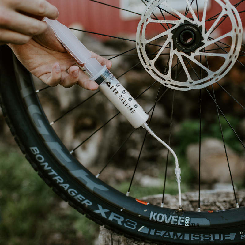 KOM Cycling Tubeless Sealant Injector TI-03 - Alloy