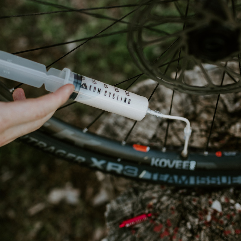 KOM Cycling Tubeless Sealant Injector TI-03 - Alloy