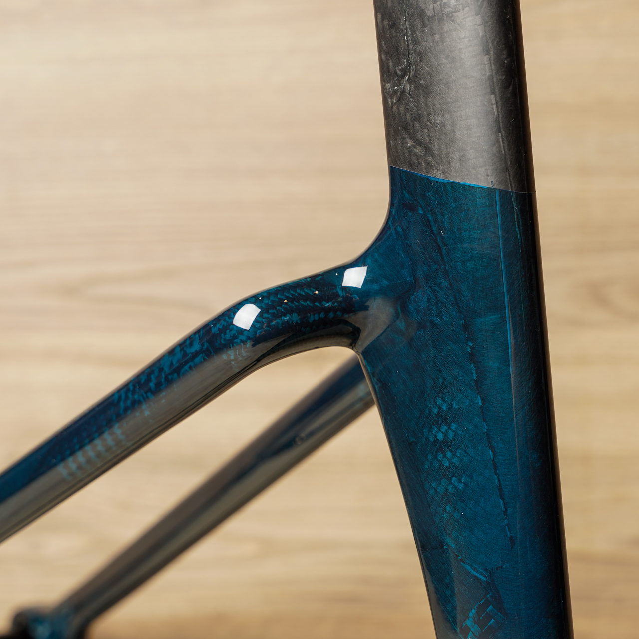 entro-3t-exploro-racemax-italia-blog-blue-4