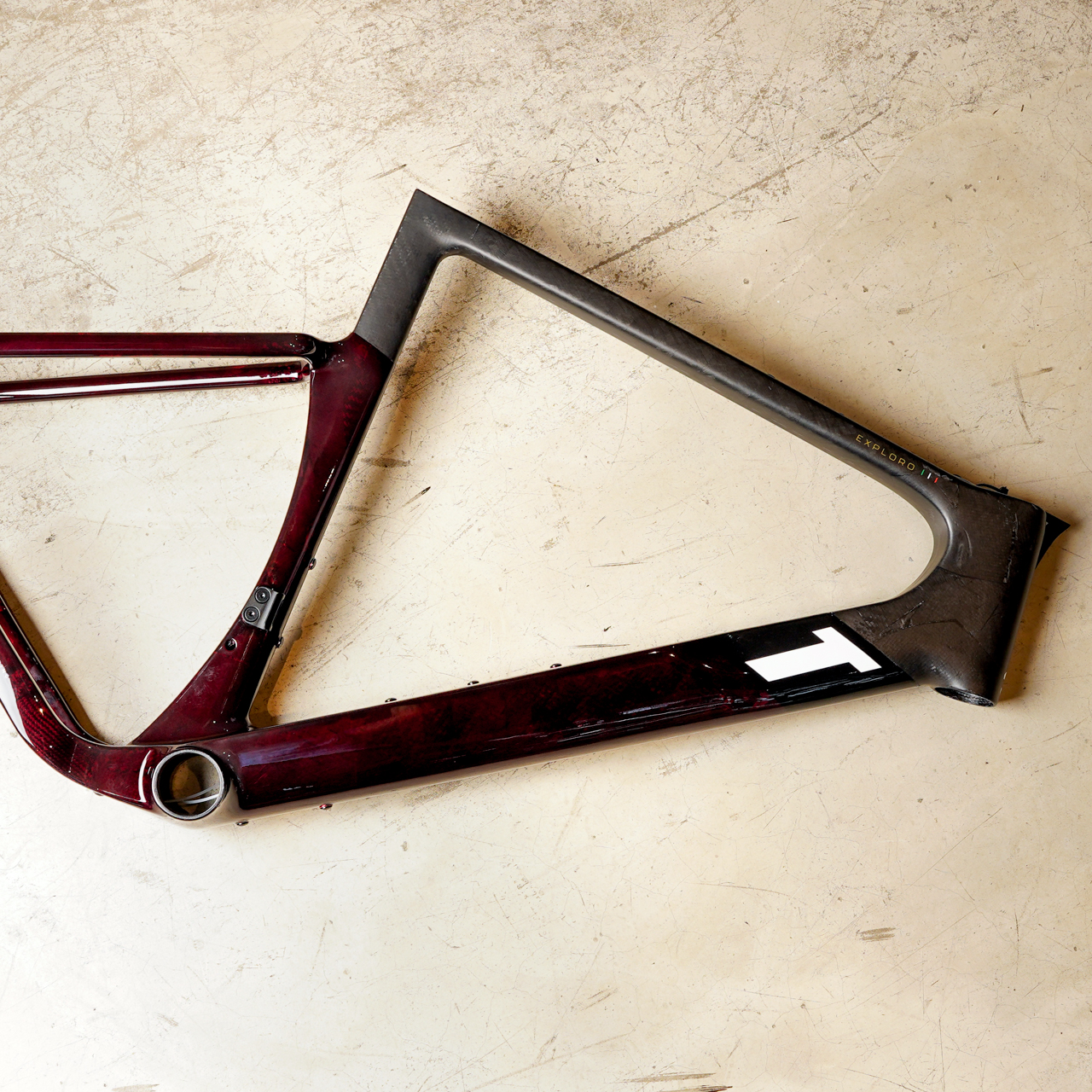 entro-3t-exploro-racemax-italia-blog-red-1