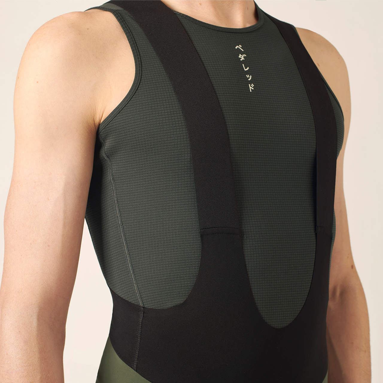 pedaled-odyssey-powderdry-baselayer