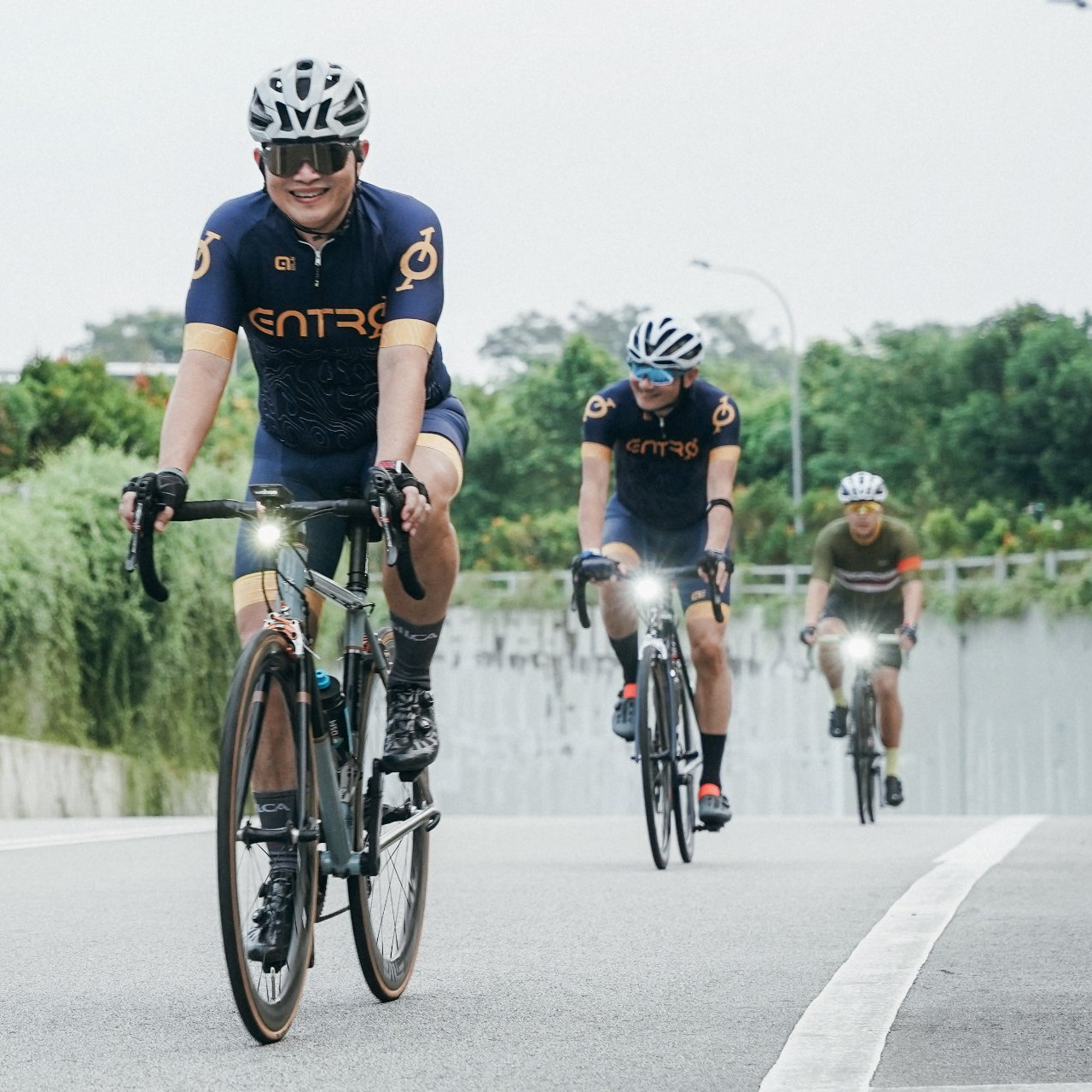 entro-the-social-ride-4