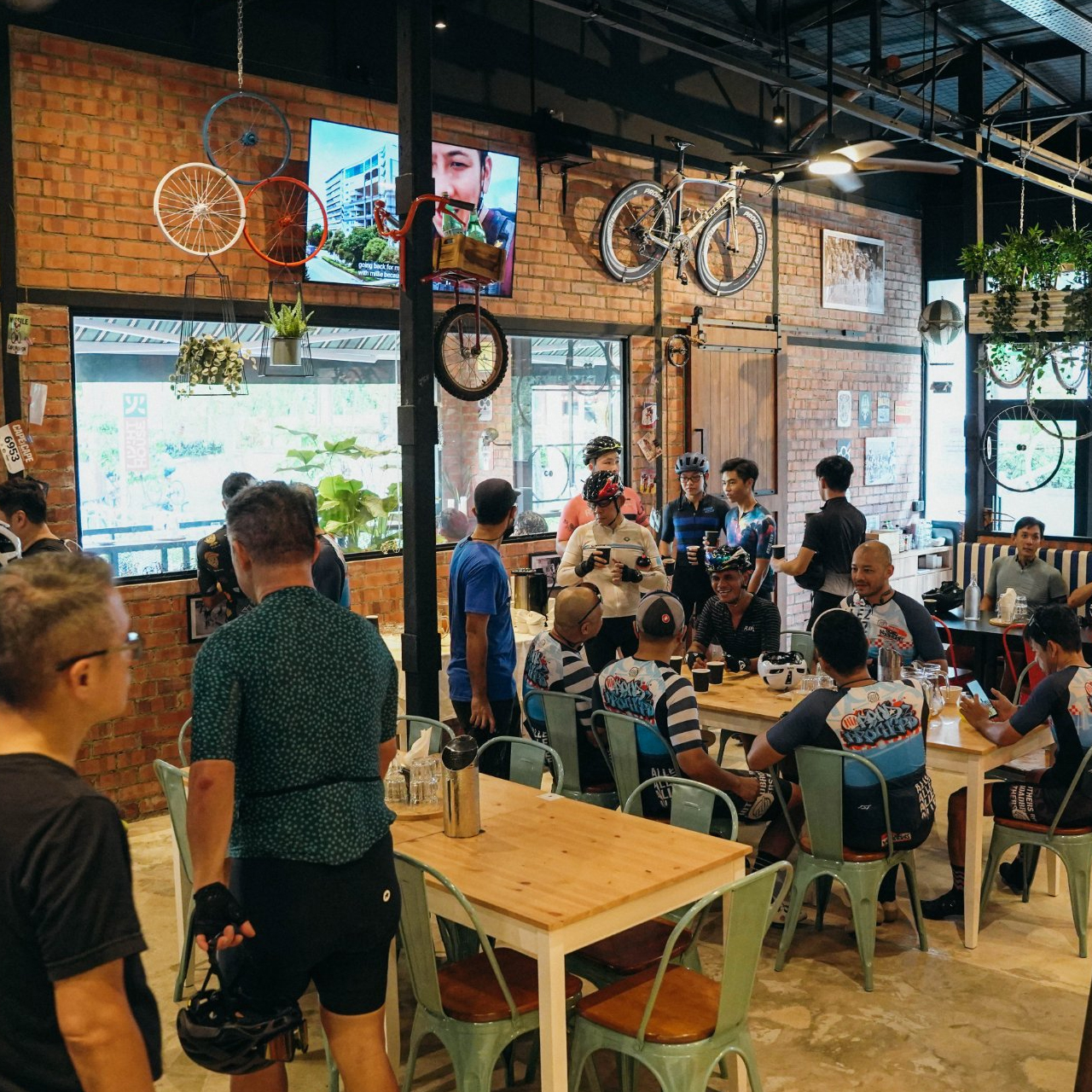 entro-the-social-ride-9