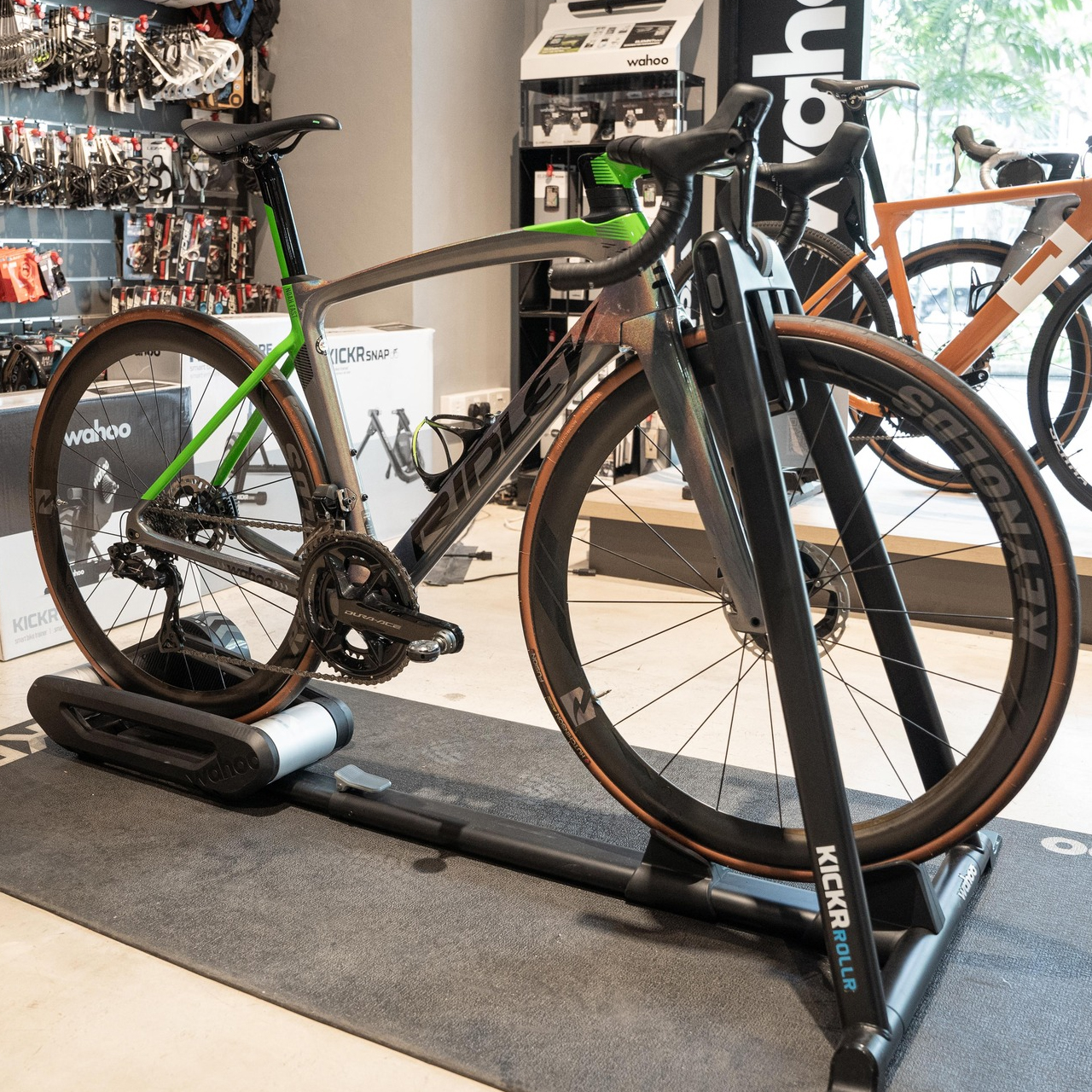 NOW AVAILABLE: Wahoo KICKR ROLLR Smart Trainer & POWRLINK Zero Pedals